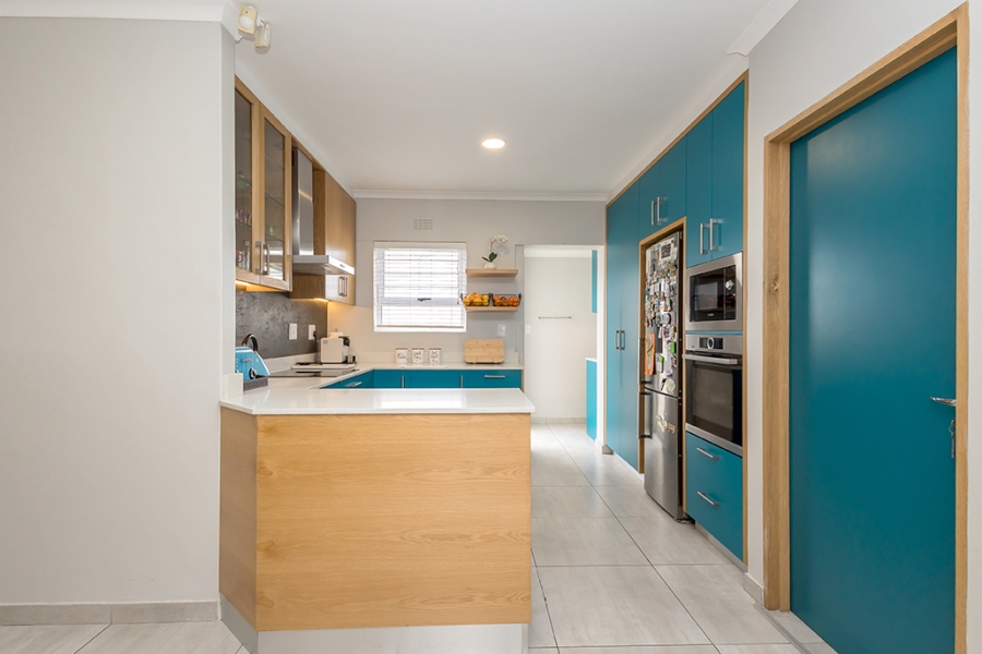 3 Bedroom Property for Sale in Sunningdale Western Cape